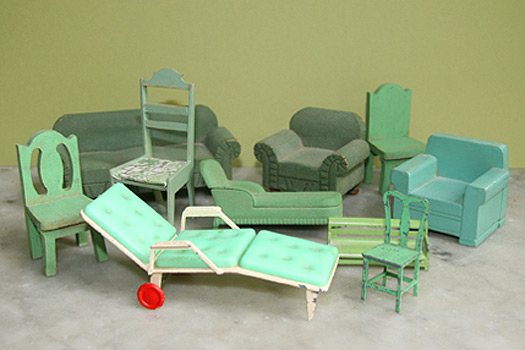 Laura Tarrish’s Collection of Miniature Chairs: Slideshow: Slide 3