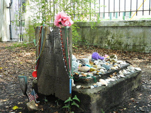 Folk Funeraria of the South