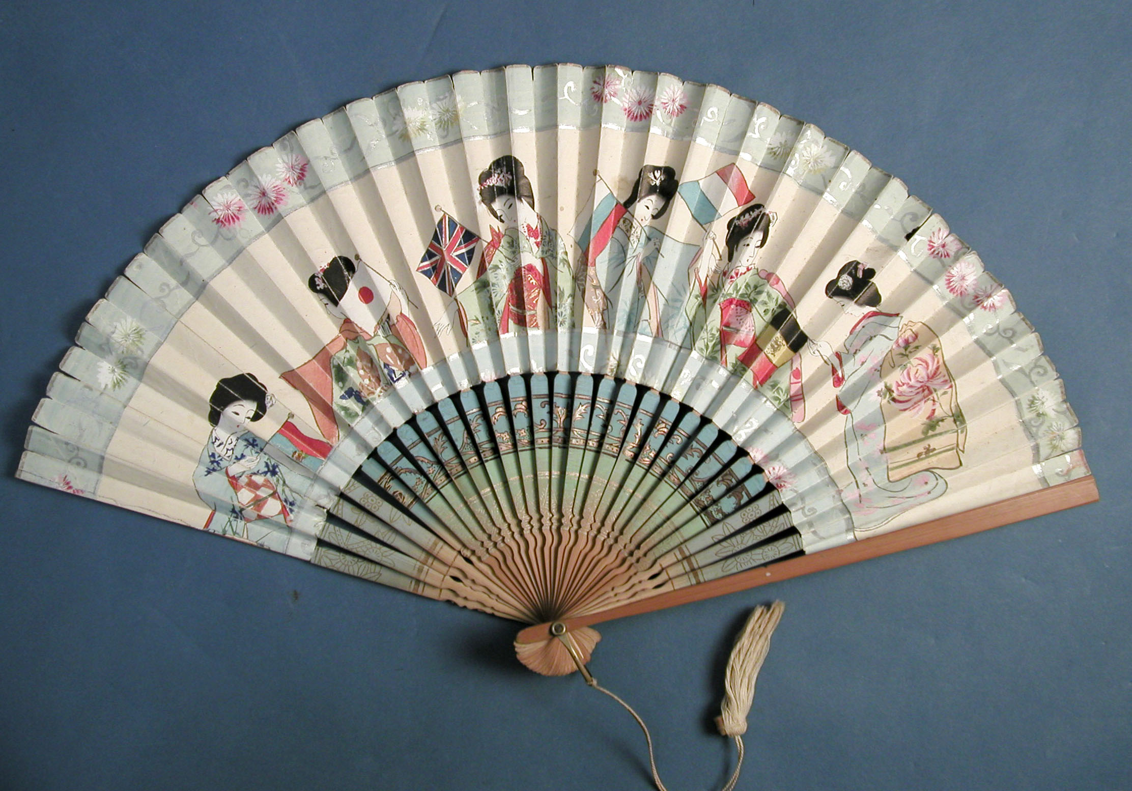 Fan,_folding_(AM_2003.15.2-11)